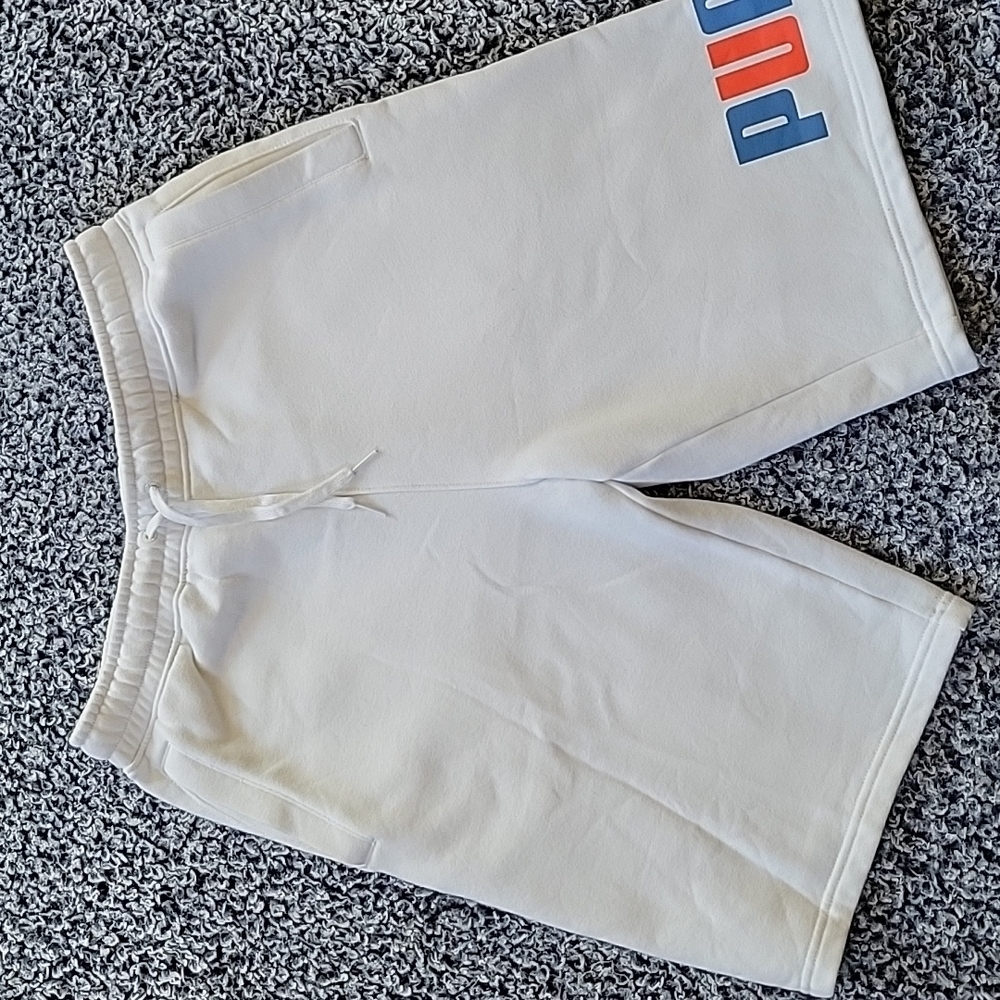PUMA Sz S white cotton shorts